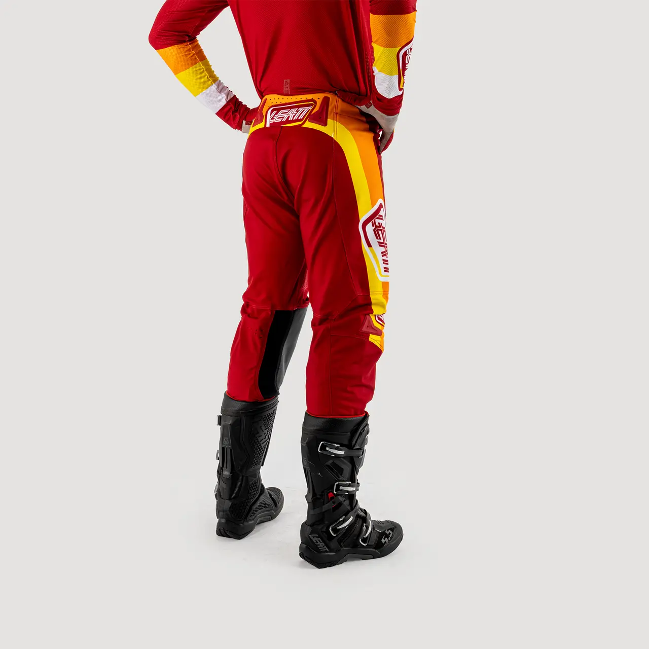 2025 Leatt 4.5 Motocross Pant Pitboard Ruby - Image 3