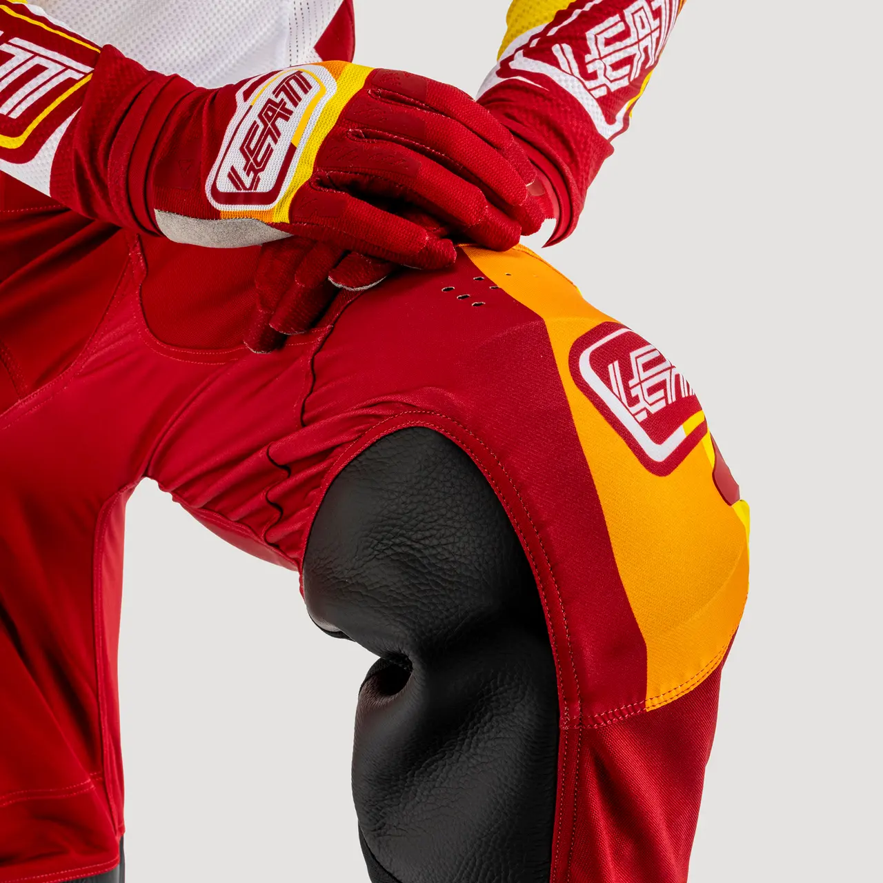 2025 Leatt 4.5 Motocross Pant Pitboard Ruby - Image 6