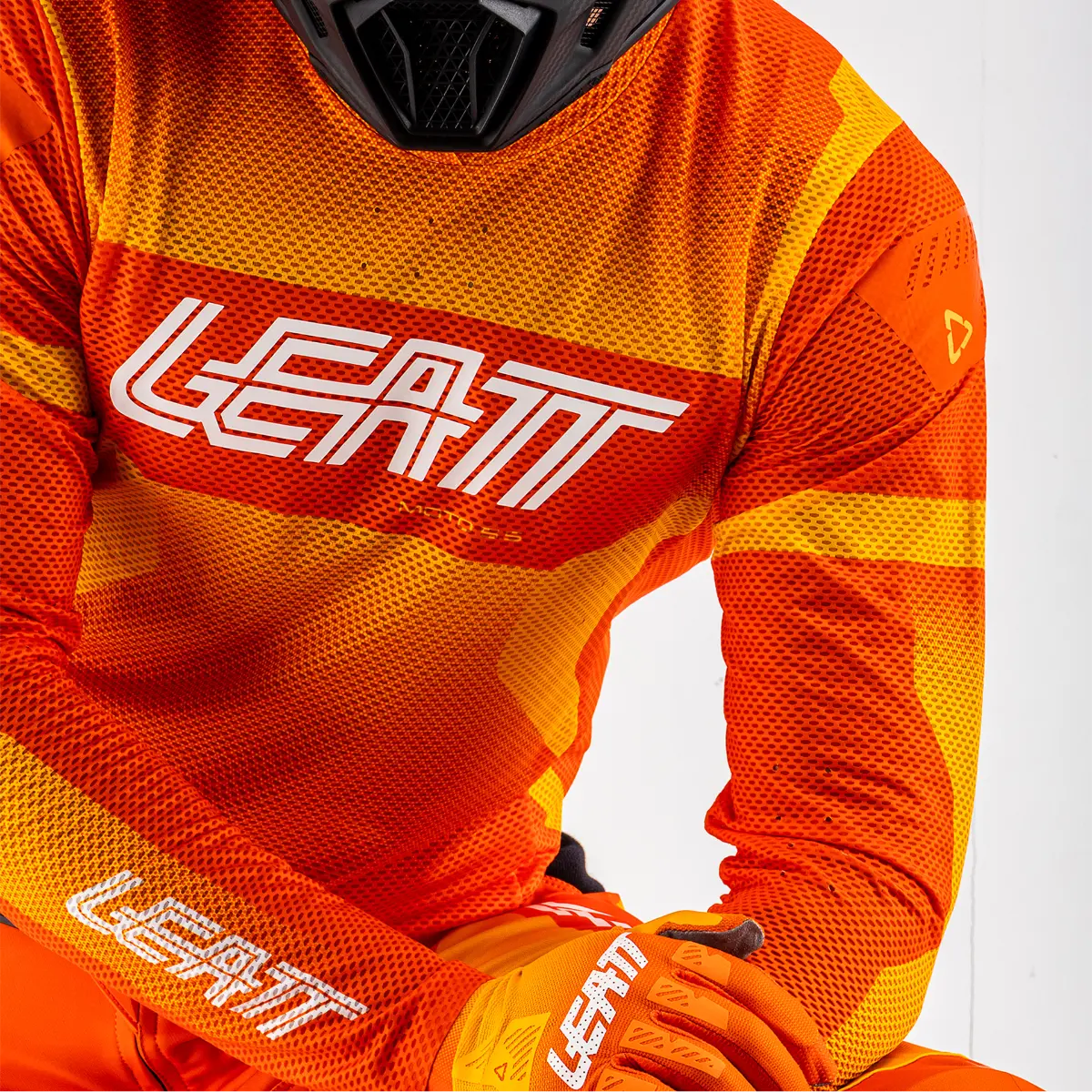2025 Leatt 5.5 Jersey Ultraweld Flame - Image 3