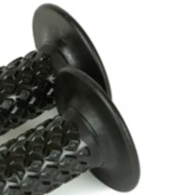 Renthal Dual Compound Ergodiamond Enduro Motocross grips - Black - Image 2